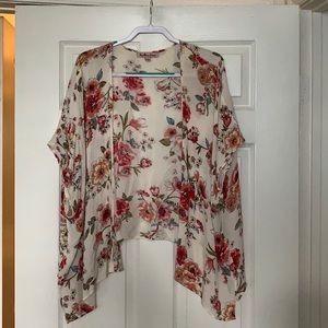 Ivory floral kimono.